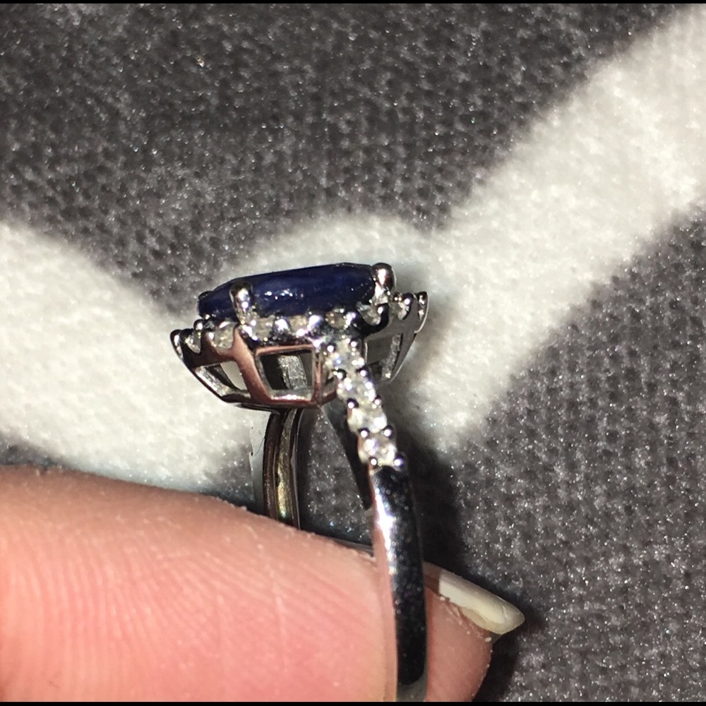 Diamond and Blue Sapphire 14k Gold engagement Ring - Picture 5 of 7